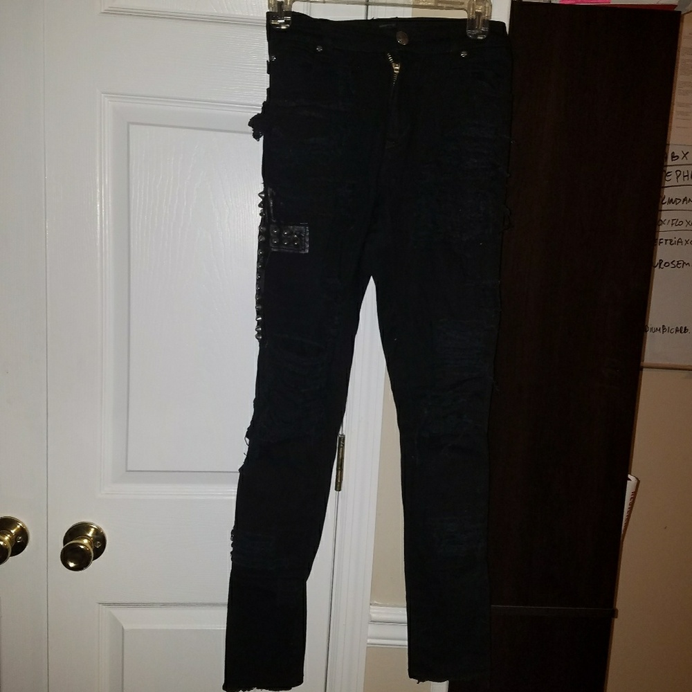 Black distressed jeans